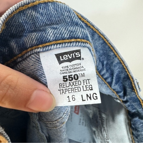 Levi's 550 Relaxed Fit Tapered Leg Medium Wash Denim Jeans 16 Long Tall - Picture 4 of 4